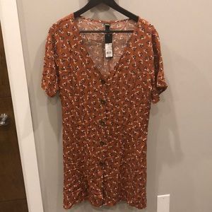 Mini spring dress. Never work, tag still on.